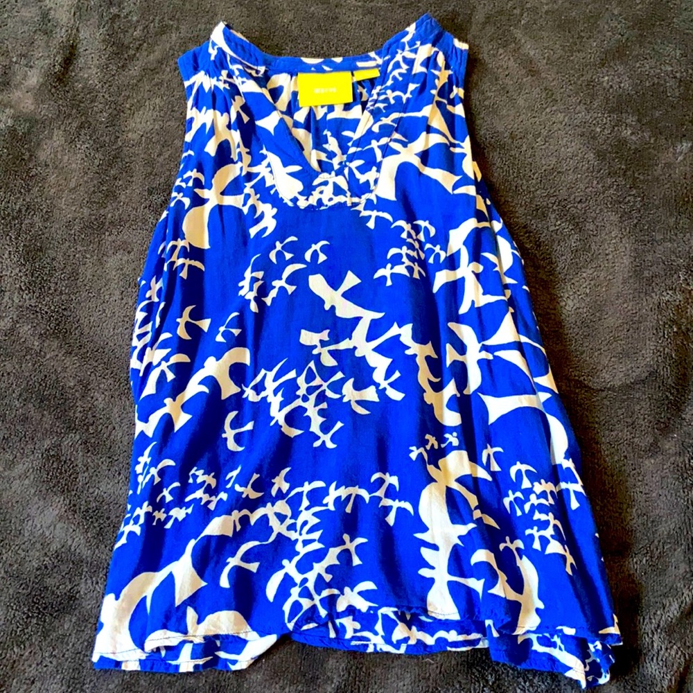 Blue/white blouse. No shoulder. Super light.